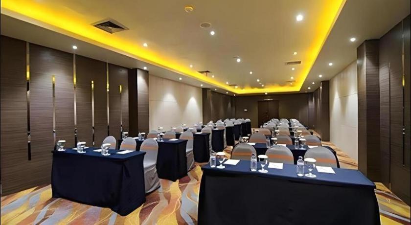 Aria Barito Hotel Banjarmasin  Esterno foto