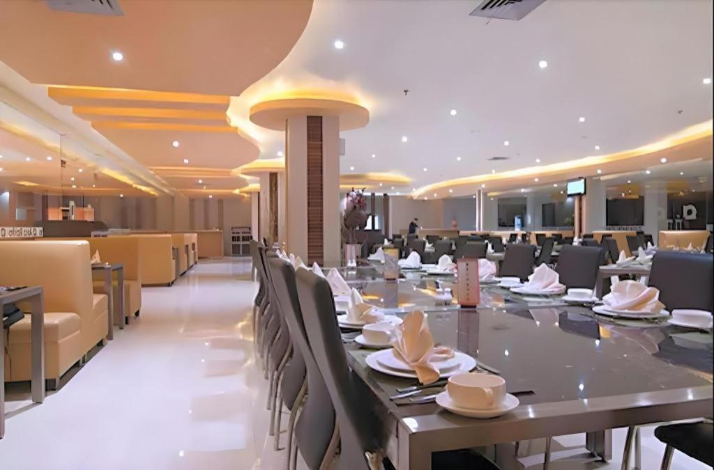 Aria Barito Hotel Banjarmasin  Esterno foto